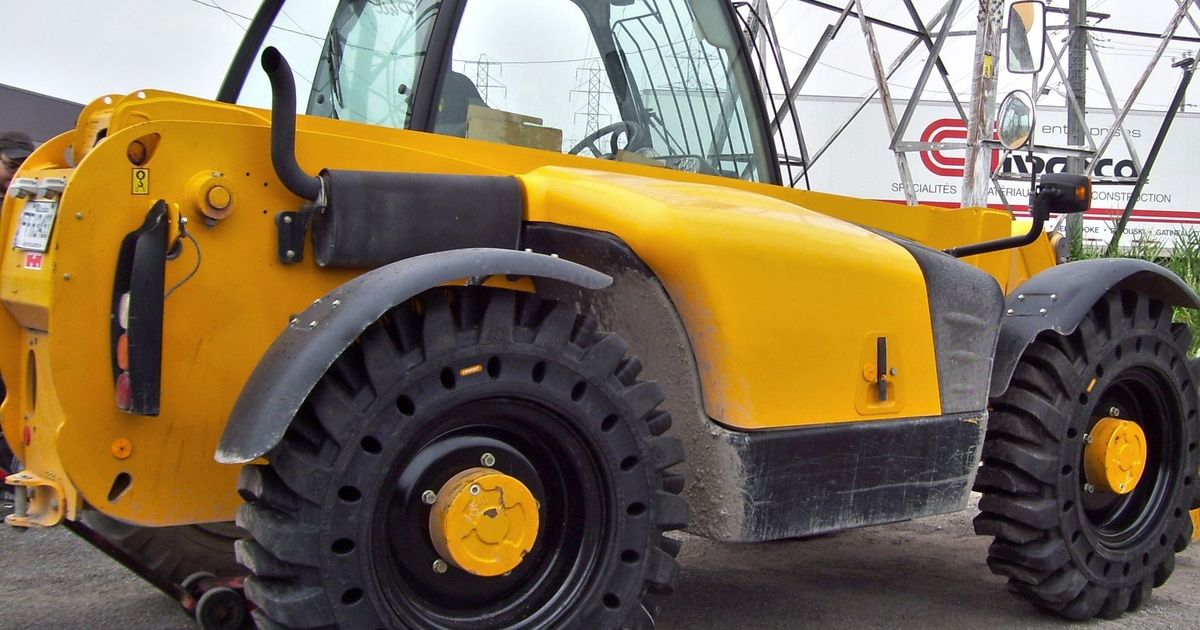 Trelleborg adds Comfort line to Brawler telehandler range | Rubber News