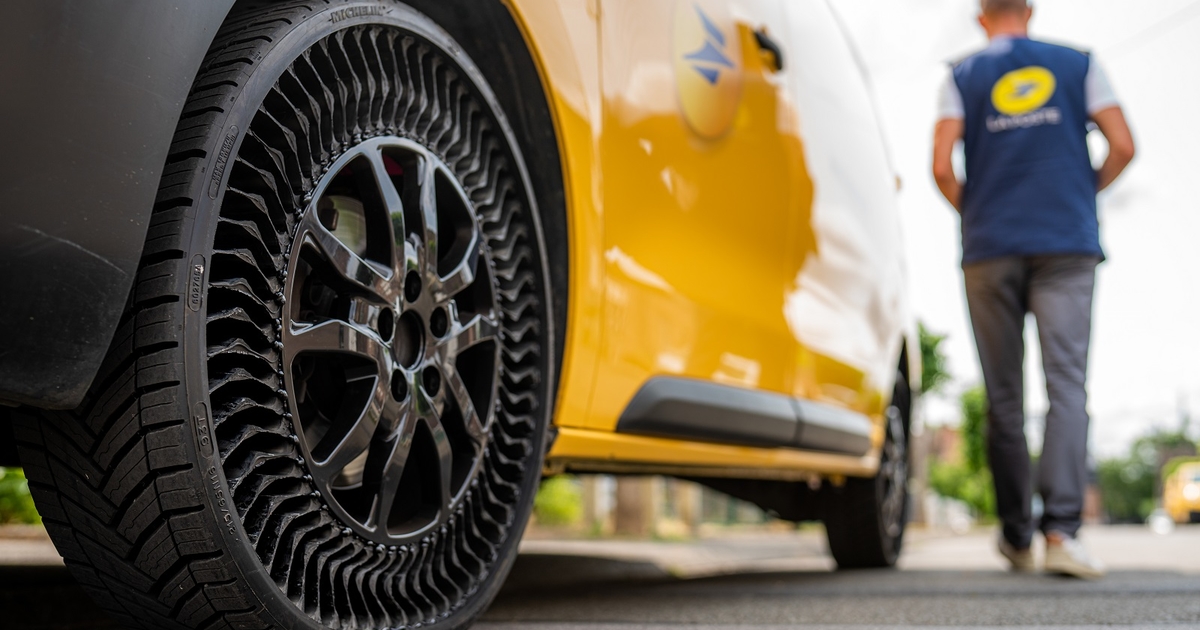 La Poste to fit delivery vans with Michelin airless tire Uptis - Vimarsana News