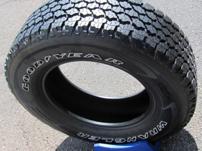 GoodyearunveilsWranglertireduringColo.event Rubber News