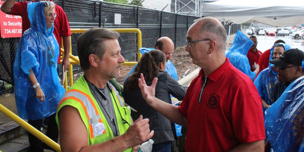 Key issues United Auto Workers fighting for in Detroit 3 contracts - Vimarsana News